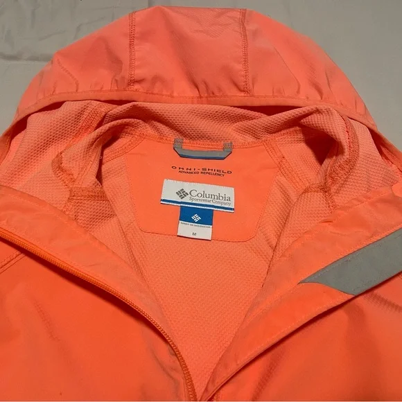 Columbia Omni-shield water repellent soft shell jacket size M peach color - Picture 3 of 6